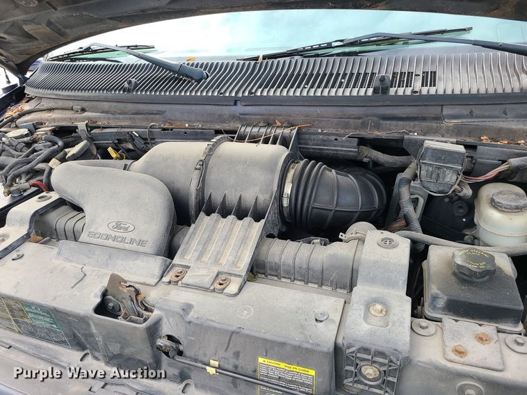 image for item LH9915 2006 Ford E350 Super Duty  van