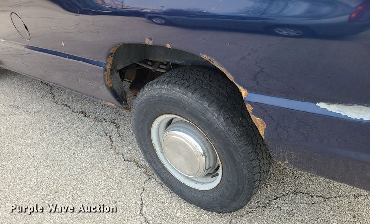 image for item LH9915 2006 Ford E350 Super Duty  van