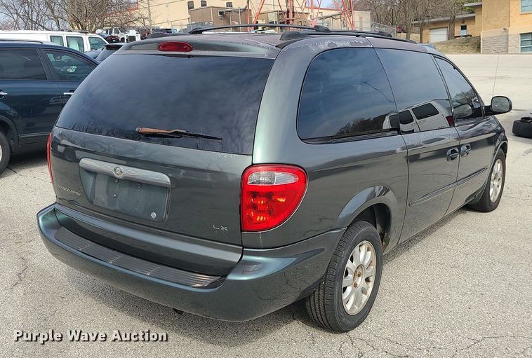 image for item LH9916 2003 Chrysler Town & Country LX  van