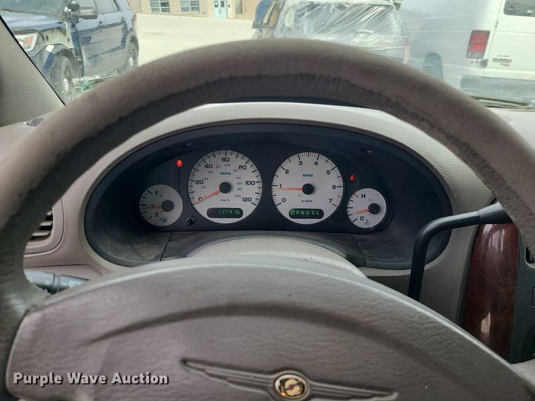 image for item LH9916 2003 Chrysler Town & Country LX  van