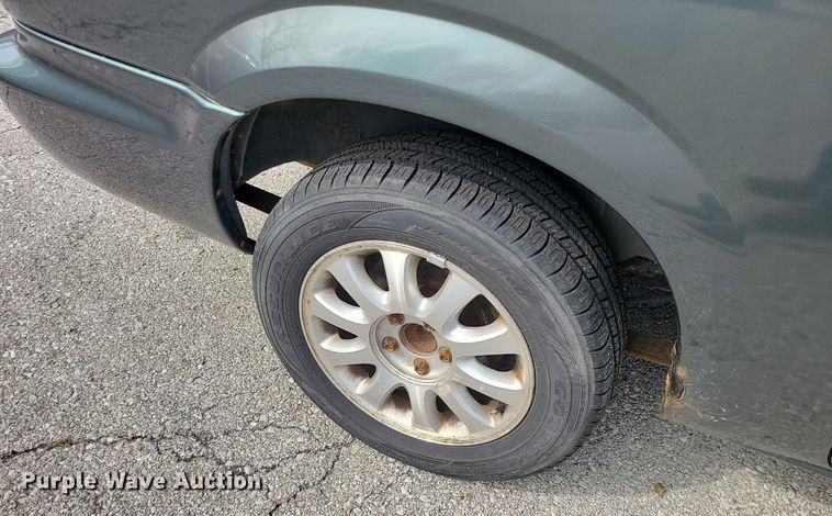 image for item LH9916 2003 Chrysler Town & Country LX  van