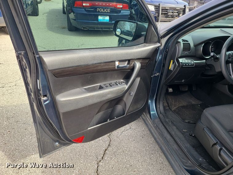 image for item LH9918 2011 Kia Sorento  SUV