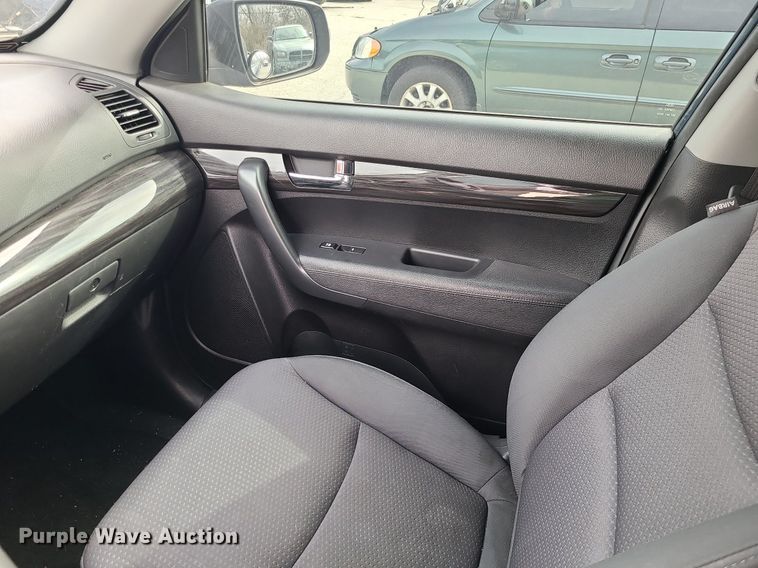 image for item LH9918 2011 Kia Sorento  SUV