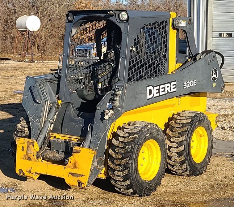 image for item LH9932 2014 John Deere 320E  skid steer loader