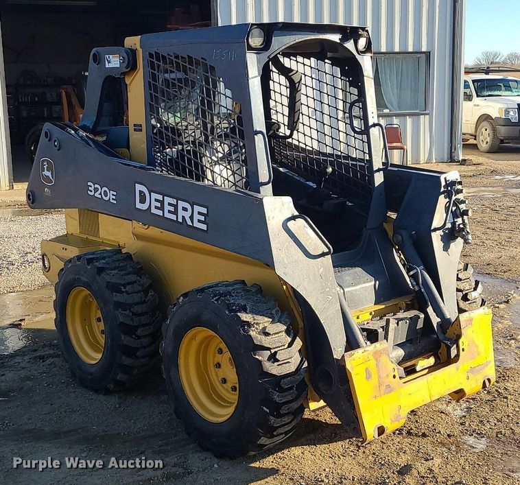 image for item LH9932 2014 John Deere 320E  skid steer loader