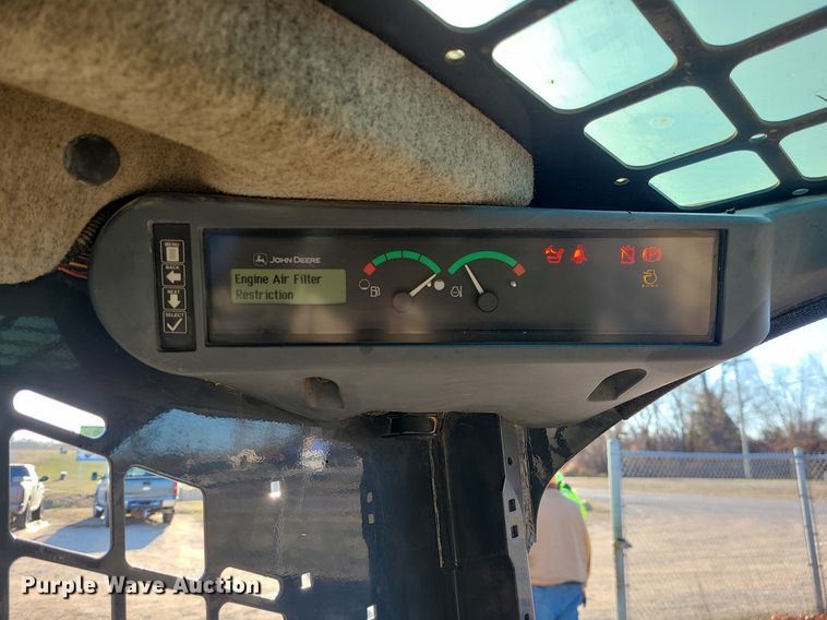 image for item LH9932 2014 John Deere 320E  skid steer loader