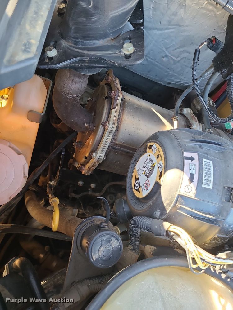 image for item LH9932 2014 John Deere 320E  skid steer loader