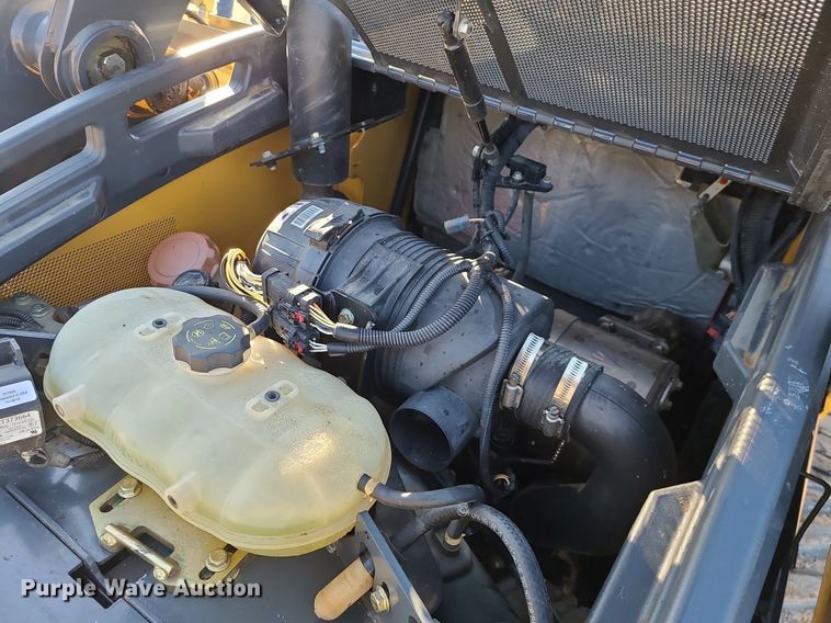 image for item LH9932 2014 John Deere 320E  skid steer loader