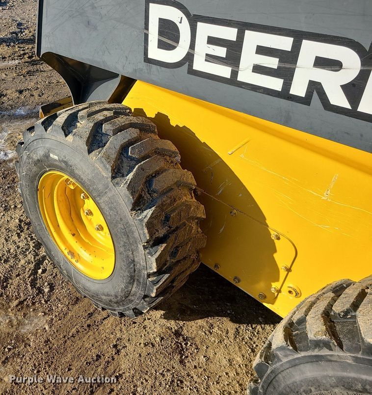 image for item LH9932 2014 John Deere 320E  skid steer loader