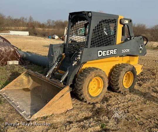 image for item LH9932 2014 John Deere 320E  skid steer loader