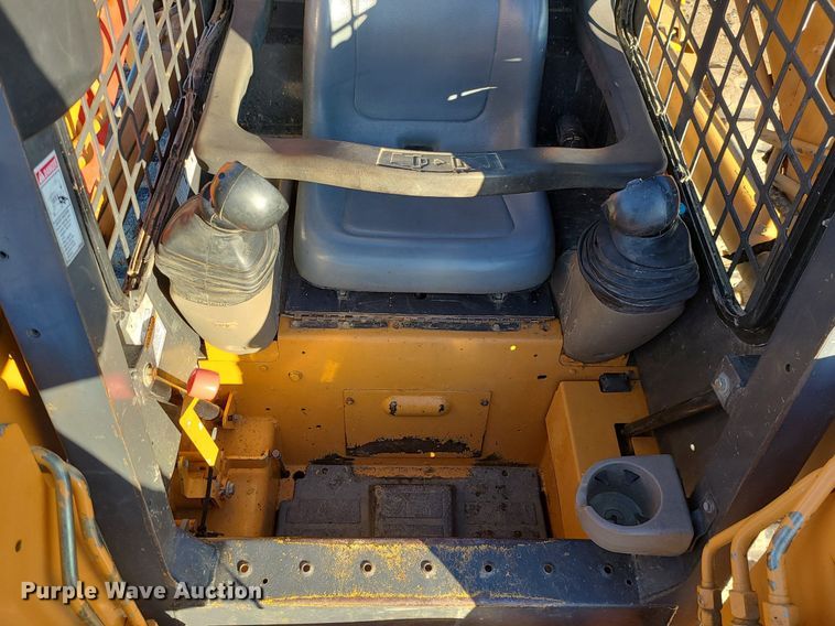 image for item LH9933 2008 Case 420CT Series 3  tracked skid steer loader