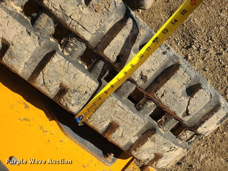 image for item LH9933 2008 Case 420CT Series 3  tracked skid steer loader