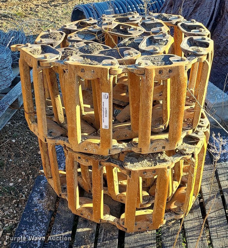 image for item LH9934 Steel over the tire skid steer tracks