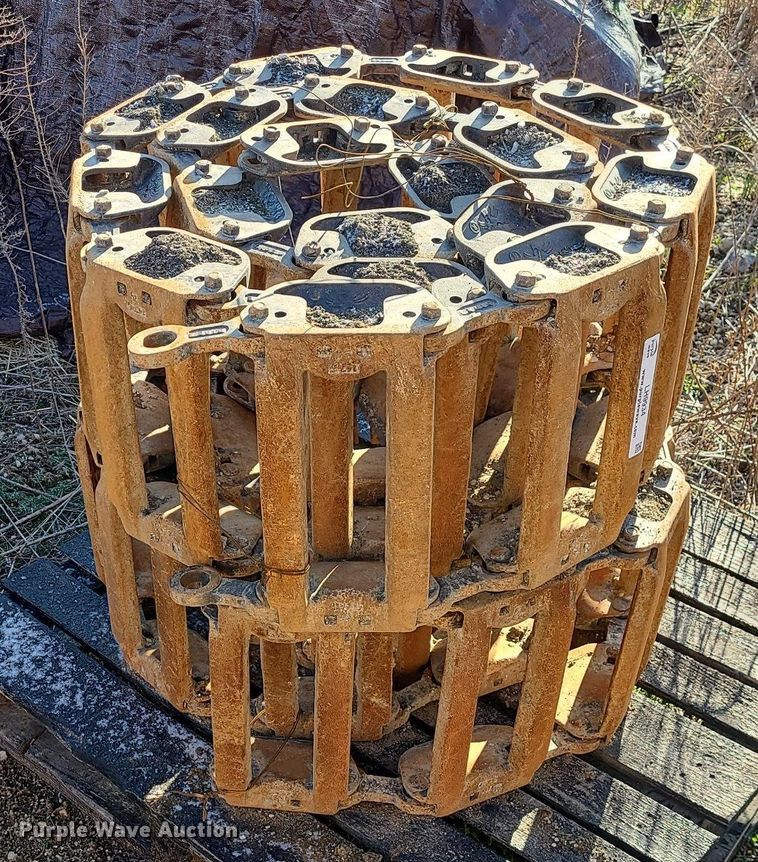 image for item LH9934 Steel over the tire skid steer tracks