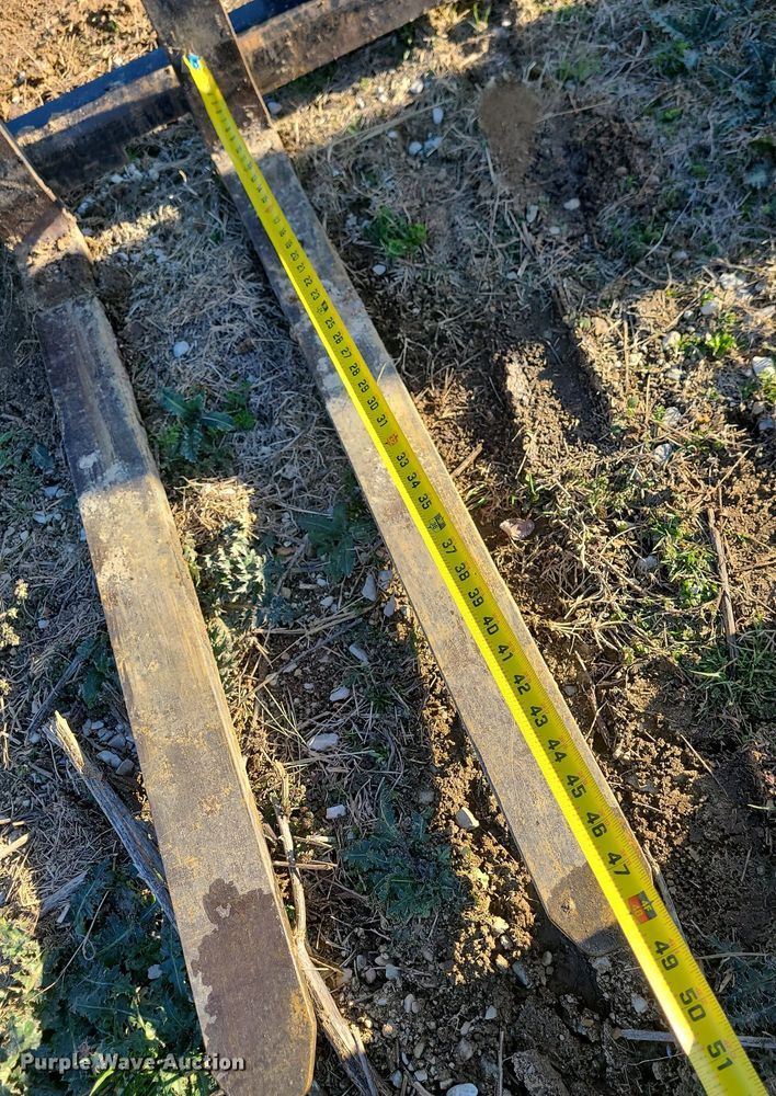 image for item LH9937 Skid steer forks