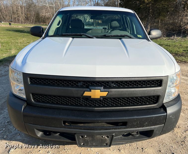 image for item LI9542 2013 Chevrolet Silverado 1500  Ext. Cab pickup truck