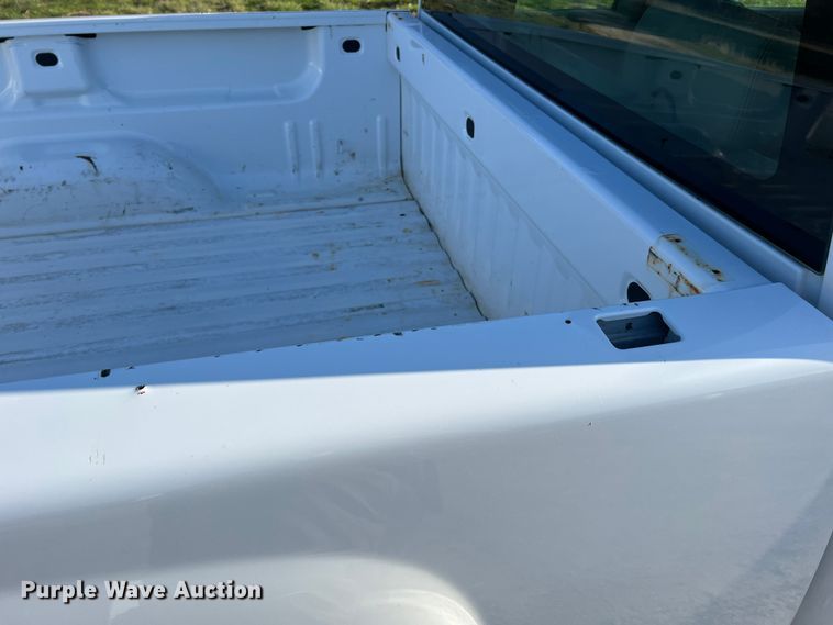 image for item LI9542 2013 Chevrolet Silverado 1500  Ext. Cab pickup truck