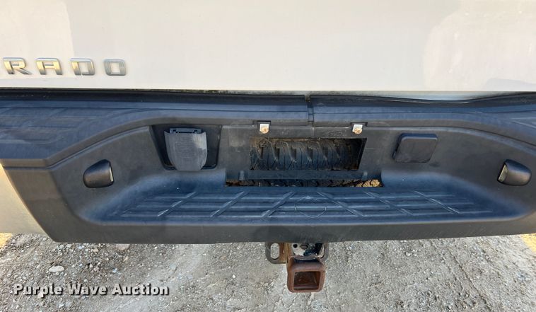 image for item LI9542 2013 Chevrolet Silverado 1500  Ext. Cab pickup truck