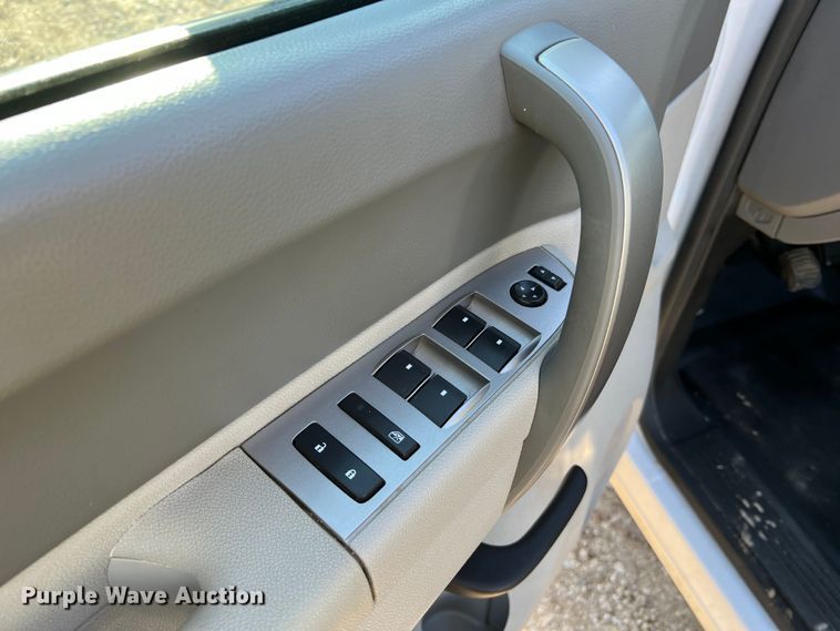 image for item LI9542 2013 Chevrolet Silverado 1500  Ext. Cab pickup truck