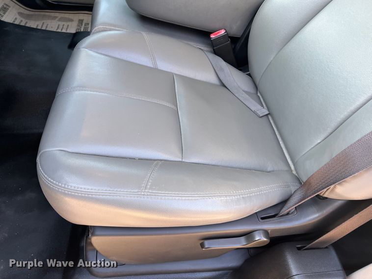 image for item LI9542 2013 Chevrolet Silverado 1500  Ext. Cab pickup truck