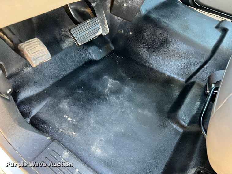 image for item LI9542 2013 Chevrolet Silverado 1500  Ext. Cab pickup truck