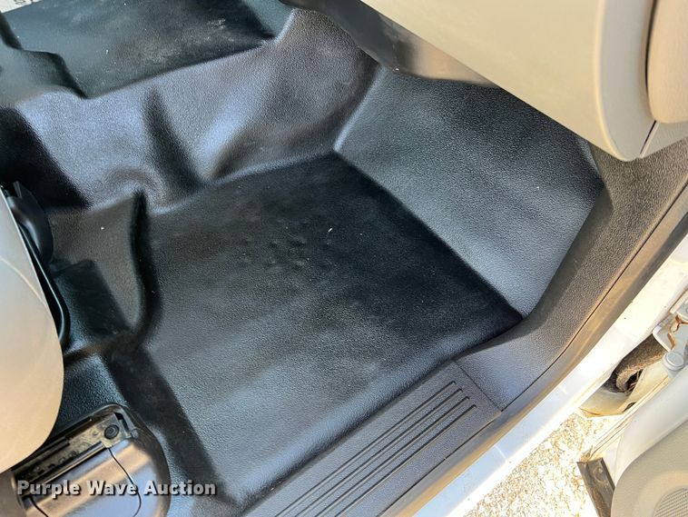 image for item LI9542 2013 Chevrolet Silverado 1500  Ext. Cab pickup truck