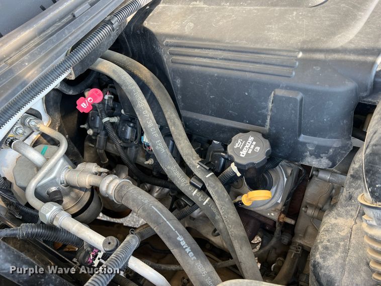 image for item LI9542 2013 Chevrolet Silverado 1500  Ext. Cab pickup truck