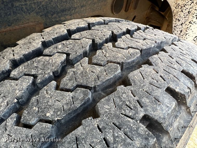 image for item LI9542 2013 Chevrolet Silverado 1500  Ext. Cab pickup truck