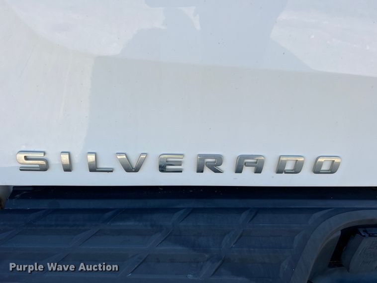 image for item LI9542 2013 Chevrolet Silverado 1500  Ext. Cab pickup truck