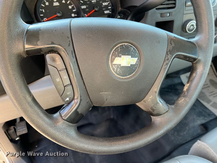 image for item LI9543 2013 Chevrolet Silverado 1500  Ext. Cab pickup truck