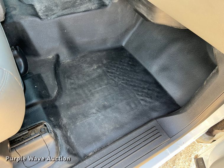 image for item LI9543 2013 Chevrolet Silverado 1500  Ext. Cab pickup truck