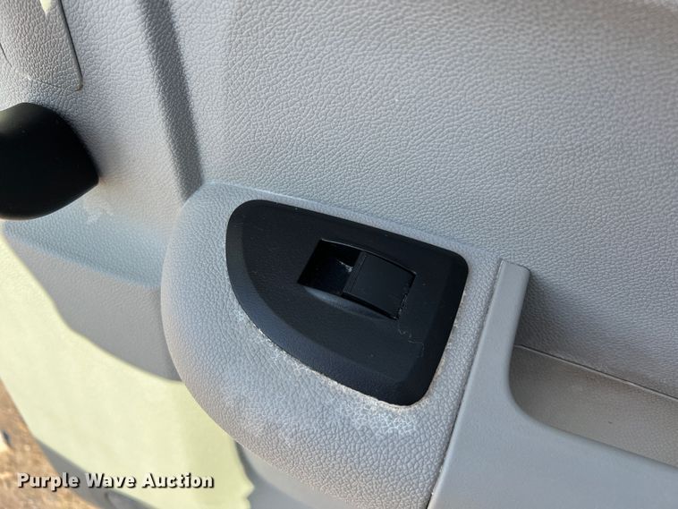 image for item LI9543 2013 Chevrolet Silverado 1500  Ext. Cab pickup truck