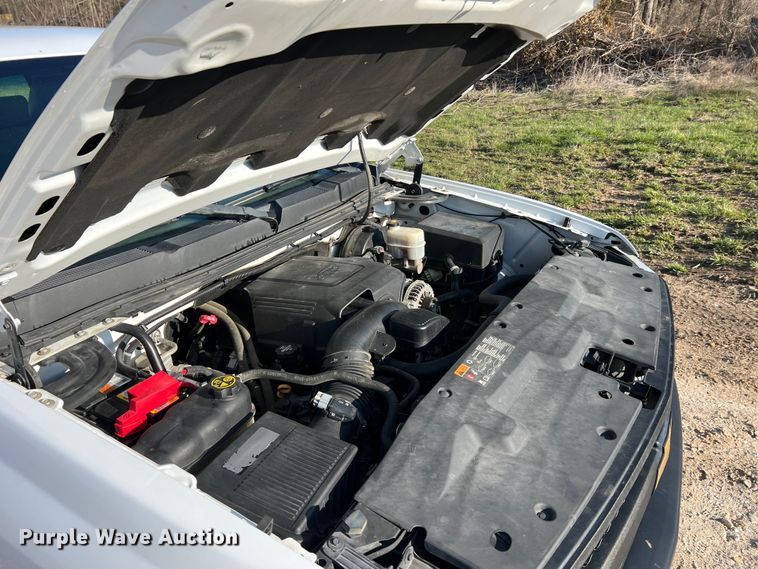 image for item LI9543 2013 Chevrolet Silverado 1500  Ext. Cab pickup truck