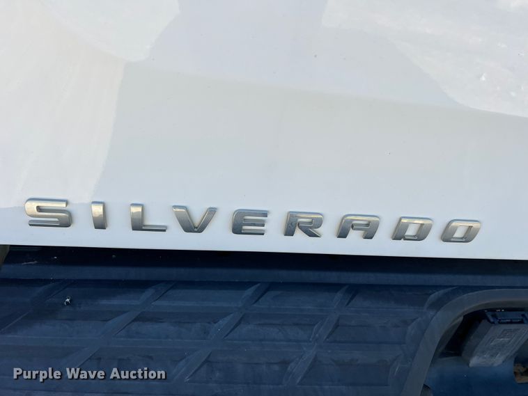 image for item LI9543 2013 Chevrolet Silverado 1500  Ext. Cab pickup truck