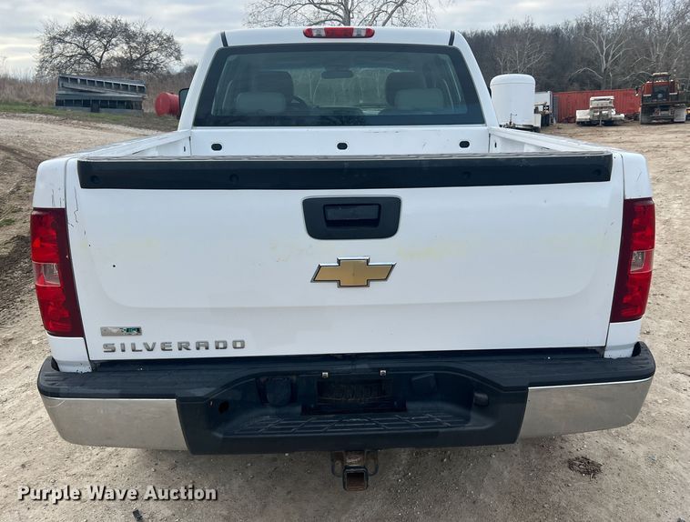 image for item LI9545 2010 Chevrolet Silverado 1500  Crew Cab pickup truck