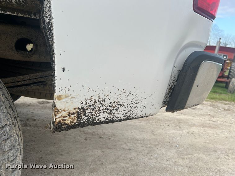 image for item LI9545 2010 Chevrolet Silverado 1500  Crew Cab pickup truck