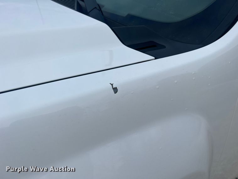 image for item LI9545 2010 Chevrolet Silverado 1500  Crew Cab pickup truck