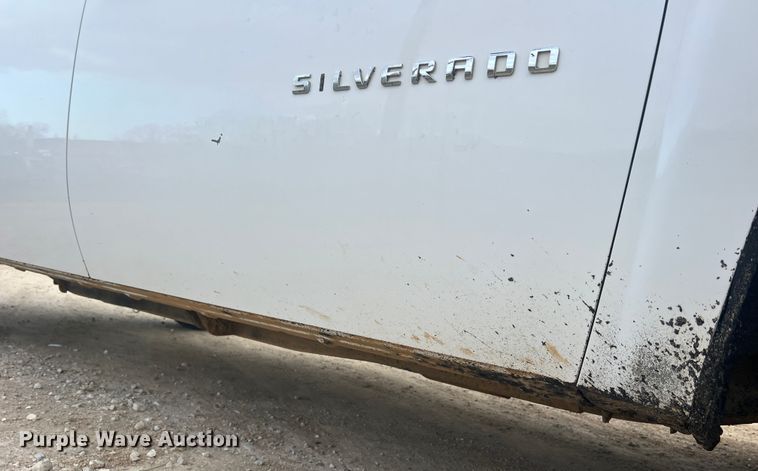 image for item LI9545 2010 Chevrolet Silverado 1500  Crew Cab pickup truck