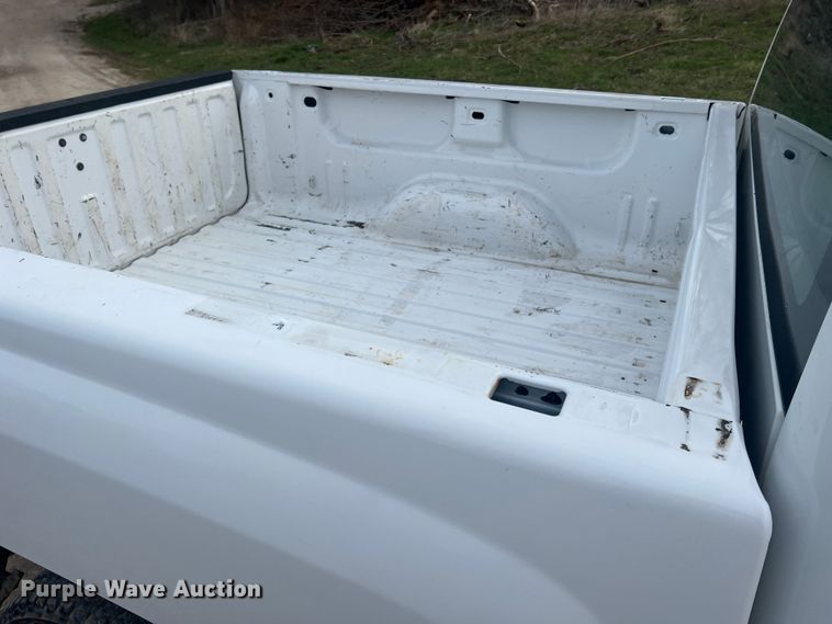 image for item LI9545 2010 Chevrolet Silverado 1500  Crew Cab pickup truck