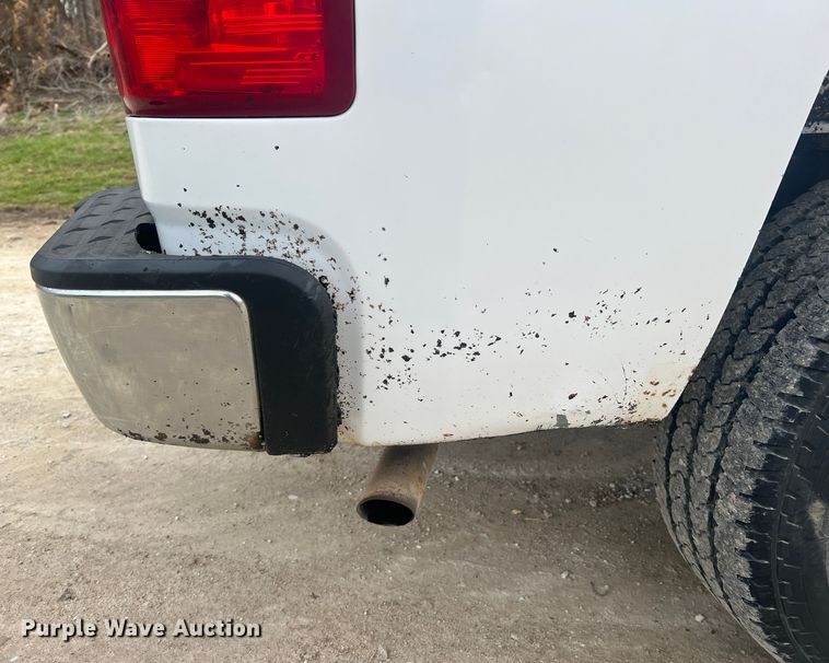 image for item LI9545 2010 Chevrolet Silverado 1500  Crew Cab pickup truck