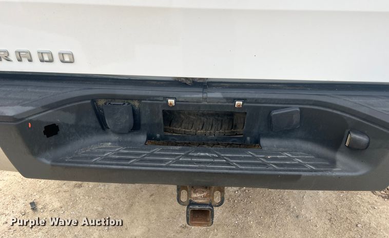 image for item LI9545 2010 Chevrolet Silverado 1500  Crew Cab pickup truck