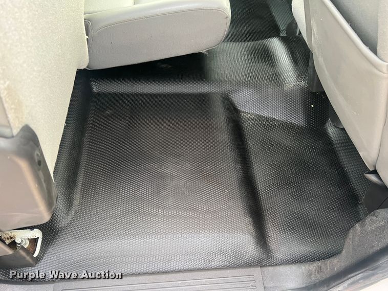 image for item LI9545 2010 Chevrolet Silverado 1500  Crew Cab pickup truck