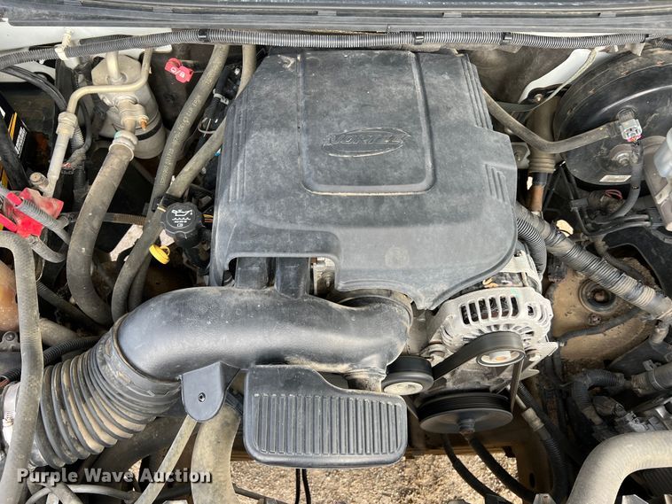 image for item LI9545 2010 Chevrolet Silverado 1500  Crew Cab pickup truck