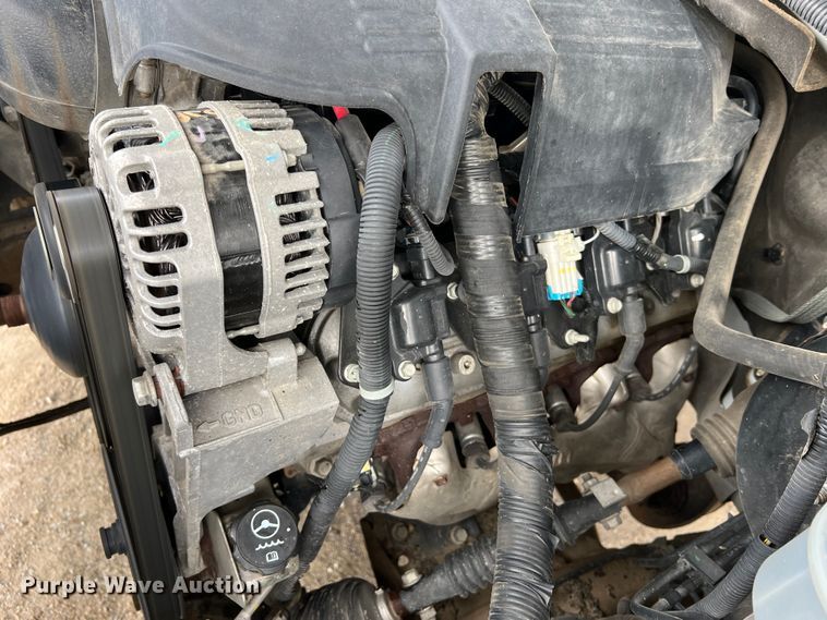 image for item LI9545 2010 Chevrolet Silverado 1500  Crew Cab pickup truck