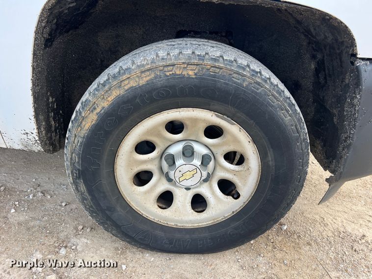 image for item LI9545 2010 Chevrolet Silverado 1500  Crew Cab pickup truck