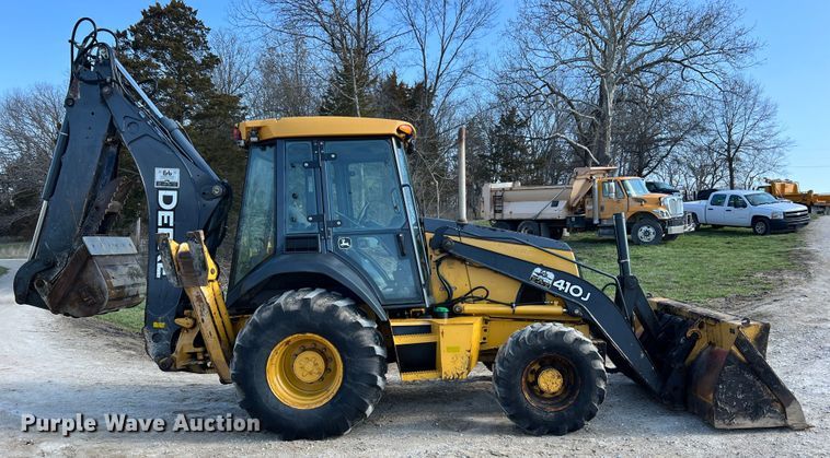 image for item LI9547 2009 John Deere 410J  backhoe