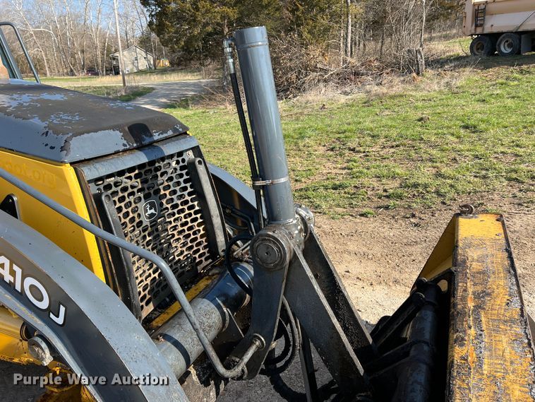 image for item LI9547 2009 John Deere 410J  backhoe