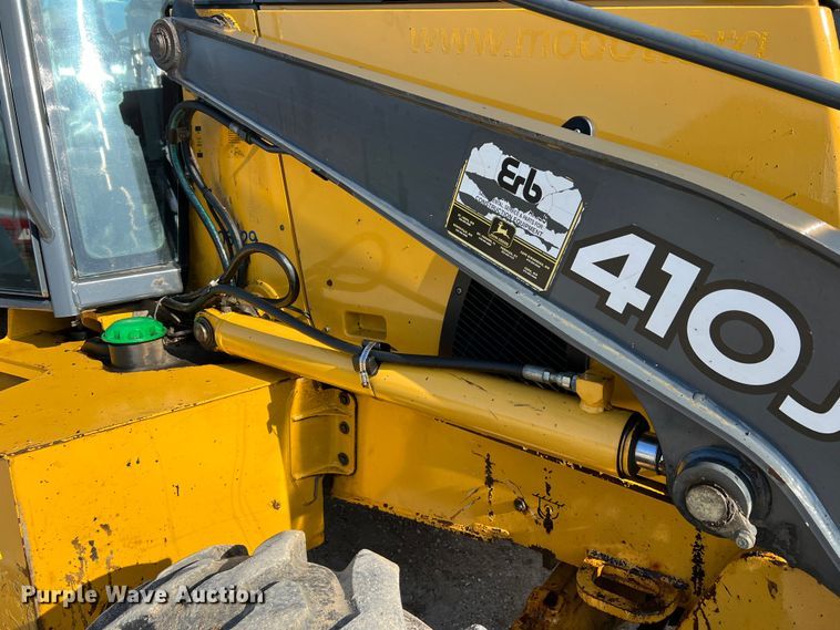 image for item LI9547 2009 John Deere 410J  backhoe