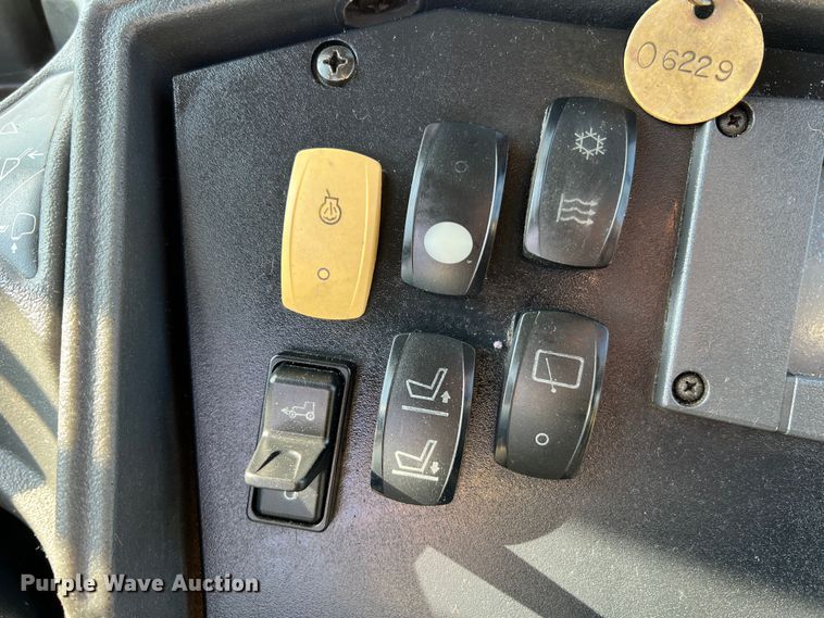 image for item LI9547 2009 John Deere 410J  backhoe