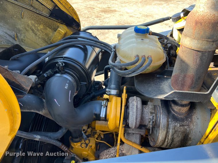 image for item LI9547 2009 John Deere 410J  backhoe